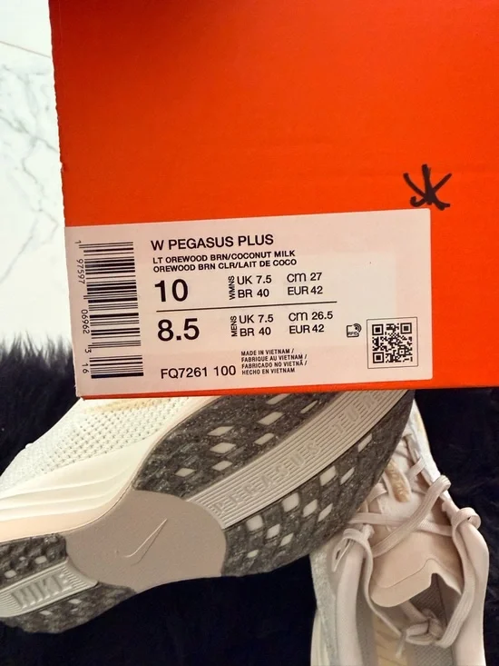 Nike Pegasus Plus - Picture 10 of 10